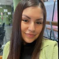 100+ perfiles de «Karin Flores»