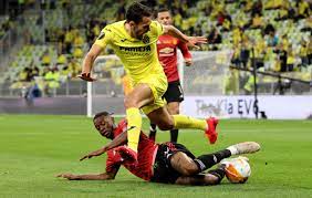 Η ώρα του τελικού του europa league έφτασε. Bmkwuasqtpdr4m