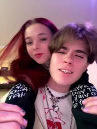 Alicia Sh's Instagram, Twitter & Facebook