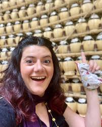 Looking for an affordable spot for an Aperitivo in Florence? Read on!  Drinking well with a pre-dinner snack shouldn't have to break the bank-  here are 7 spots I love that I