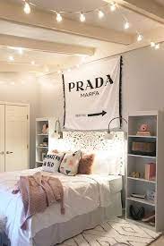 Small master bedrooms can go from cramped to cozy with the right design ideas. Pin On Do It Yo Self