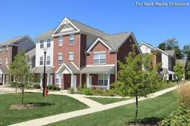 Villages At Mill Crossing Apartments Townhomes Indianapolis In Homes Com Townhouse Townhouse For Rent Rental Apartments