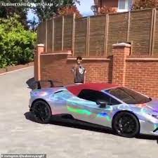 Mobil mewah yang dia pamerkan termasuk ferrari seharga 2 juta poundsterling. Arsenal Striker Aubameyang Adds 240 000 Lamborghini Huracan To His Incredible Car Collection Now Worth 2 1million Video Talk Of Naija