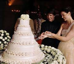 Tom Cruise And Katie Holmes Wedding Cake Wedding Cake Tops Wedding Cake Photos Extravagant Wedding