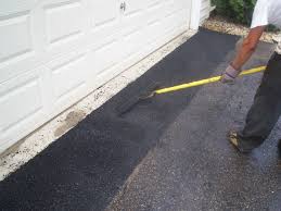 I have some cracks in the driveway that i would like to seal. Asphalt Crack Repair St Paul Professional Seal Coating Services