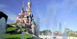 Disneyland park and disney california adventure park have begun a phased reopening. Dit Wist Je Nog Niet Over Het Kasteel In Disneyland Paris Looopings Nl