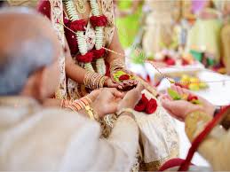Perhaps it is this instant that forms the basis of traditional marriage—a complete stranger is suddenly mine. 7 People Share Why They Chose An Arranged Marriage Over Love Marriage The Times Of India