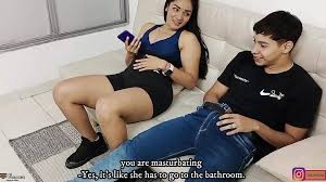 Pompino ricco le mie sorellastre arrapate mi dà fino a farmi scolare nella  sua bocca - Porno in spagnolo guarda online