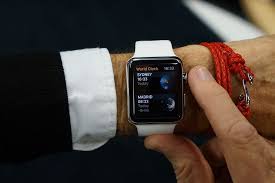 Black Apple Watch With White Sport Band Apple Watch Gallery 42mm Apple Watch Bands Apple Watch Fashion Apple Watch Apple Watch Bands 42mm