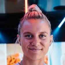 Ellen Nieman's Instagram, Twitter & Facebook