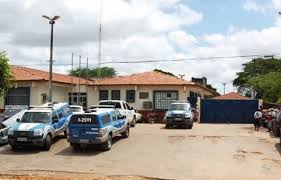 Maybe you would like to learn more about one of these? Dez Presos Fogem Da Delegacia De Euclides Da Cunha Policia Divulga Fotos Dos Fugitivos Ag Noticias Antonio Goncalves Noticias