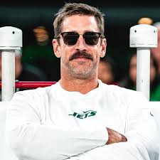 Aaron Rodgers sitting at home watching the Steelers not take Shedeur #NFL