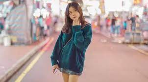 Berikut lirik lagu happiest year dan terjemahan milik jaymes young lengkap dengan arti lirik dan makna lagu ke dalam bahasa indonesia. Penjiwaan Brisia Jodie Nyanyikan Lagu Ed Sheeran Happier Entertainment Fimela Com