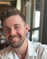 🌟Intern Spotlight🌟 Learn more about PGY-1 Max below Name: Max Schmidt  Hometown: Bryn Mawr Undergrad: Temple University Med school: Temple  University Lewis Katz School of Medicine Fun Fact: My knees can bend