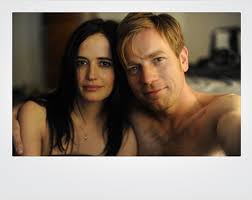 Au milieu d'un monde frappé par une étrange épidémie qui détruit progressivement les cinq sens, un cuisinier et une brillante chercheuse tombent amoureux. Perfect Sense Eva Green Ewan Mcgregor Merken