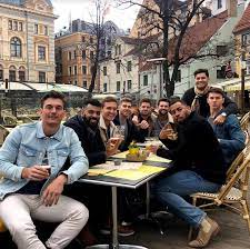 Pin On Abc The Bachelor Bachelorette