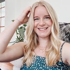 Angie Dixon's Instagram, Twitter & Facebook