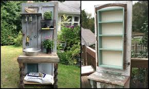Mobile potting bench plans, allow you to take it to where it is needed. Turn An Old Wood Door Into A Potting Bench Diy Projects For Everyone