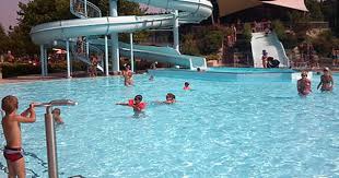 Freibader Hallenbader Erlebnis U Thermalbader Saunen Der Schweiz Hallenbader Freibad Swimming Pool