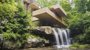 La casa sulla cascata ha impressionato per decenni architetti e turisti e nel 1991 è stata eletta più importante costruzione degli stati uniti dall'istituto americano degli architetti. Casa Sulla Cascata Di Frank Lloyd Wright Vitale Ristrutturare