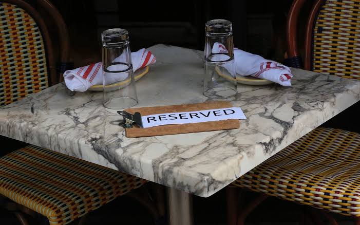 Bad parenting fee at restaurant sparks outrage online