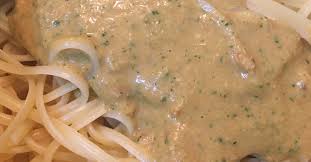 Spaghetti alla picchio pacchio è una ricetta che appartiene alla tradizione culinaria siciliana, è un primo piatto estremamente semplice e gustoso, pochi ingredienti lo rendono davvero speciale … Spaghetti Al Picchio Pacchio Ricetta Rivisitata