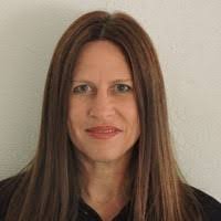 Mary Straus's Instagram, Twitter & Facebook