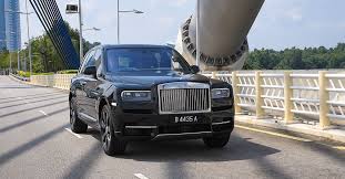 Rolls royce phantom extended wheelbase 6749 cc, 453 hp, automatic. Rolls Royce Cullinan Review Opulence For The Road And Beyond Carsome Malaysia
