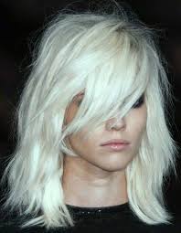 Coiffure cheveux fins photos de coiffure cheveux fins pour vous inspirer. Coiffure Cheveux Fins Visage Long 30 Coiffures Pour Les Cheveux Fins Elle