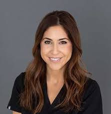 Jenna Kahn's Instagram, Twitter & Facebook