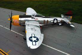 P 47 thunderbolt in flight view of a prototype of the republic p 47n thunderbolt role fighter bomber. Der Krug Republik P 47 Thunderbolt