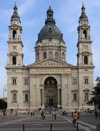 Ez egy egyértelműsítő lap, a hasonló megnevezések közötti választást segíti elő. Budapest Basilika St Stephan