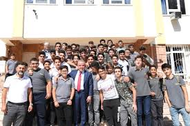 Öğrenciler ve veliler çok memnun. Baskan Bocek Konyaalti Lisesi Nde Haberler