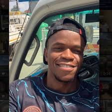 Travis Scott samples a Zambian song "Nsunka Lwendo" by Amanaz