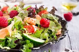 Per questo capodanno, siamo, come al solito a proporvi il nostro menù del cuore, semplice e rustico, accostando i piatti della nostra carne, pesce, vegetariano… tra antipasti, primi, secondi e dolci. Cena Di Capodanno A Casa Ricette A Base Di Carne O Pesce Donne Sul Web