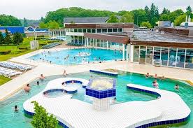 Verblijf In Een Luxe Hotel In Limburg Incl Ontbijt Entree Thermaalbad Arcen 2 Hammamdoeken Parkeren Met Wie Wil Jij Hier In Luxe Hotel Buitenbad Dompelbad