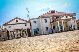 Although problems with oba are rare, we understand the importance of keeping things moving if the worst should happen. Royal Palace Of Oba Of Benin Wikipedia