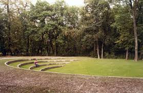 Seit 1990 ist das amphitheater im nordteil des englischen gartens angestammter spielort des münchner sommertheaters. Amphitheater Blutenring E V