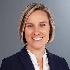 Amanda Salyer's Instagram, Twitter & Facebook