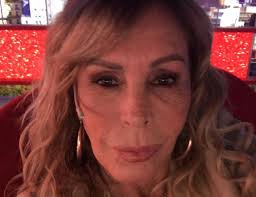 La actriz está internada trasladaron a buenos aires a pata villanueva a un mes de haber sufrido un accidente doméstico en su nuevo escándalo de vacunación militante: Pata Villanueva Volvio A La Argentina Tras Un Mes Internada En Uruguay Redboing