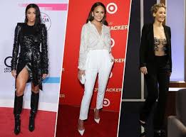 Après la robe du réveillon de noël, les tenues de nouvel an pour femme se déclinent en plusieurs styles. Nouvel An 7 Tenues Pour Vous Faire Remarquer A Coup Sur