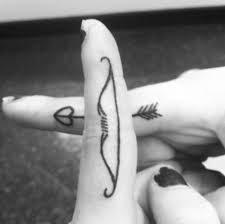 Kami rindun memainkan karya kami di atas panggung untuk menghibur kalian dan kami rindu support dan dukungan kalian, doakan kami supaya kami bisa kembali menghibur kalian. Tattoo Kecil Ini Bisa Mengubah Tangan Kamu Jadi Karya Seni Kapanlagi Com