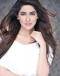 It stars bilal abbas khan, ushna shah, azekah daniel, samina . Azekah Daniel Wallpapers Wallpaper Cave