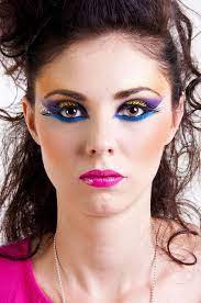 22 Styles And 70s Disco Makeup Ideas And Tips 2015 Makeuptips Makeupideas2015 Discomakeup Beauty Disco Makeup 70s Disco Makeup 70s Makeup