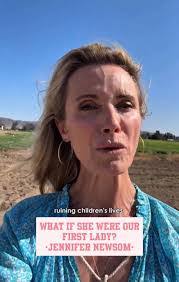 Gail Jewett's Instagram, Twitter & Facebook