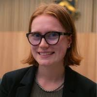 Georgia Mills's Instagram, Twitter & Facebook