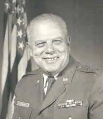 Elma Ferris's Instagram, Twitter & Facebook