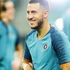 Hazard fifa 21 is 29 years old and has 4* skills and 4* weakfoot, and is right footed. Eden Hazard Fotos Facebook