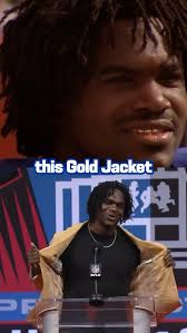 For #MyCauseMyCleats, Commissioner Goodell was gifted custom sneakers by  artist Marcus Rivero (@solesbysir) that celebrate two causes very close to  his heart 💚