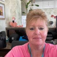 Deborah Lemieux's Instagram, Twitter & Facebook